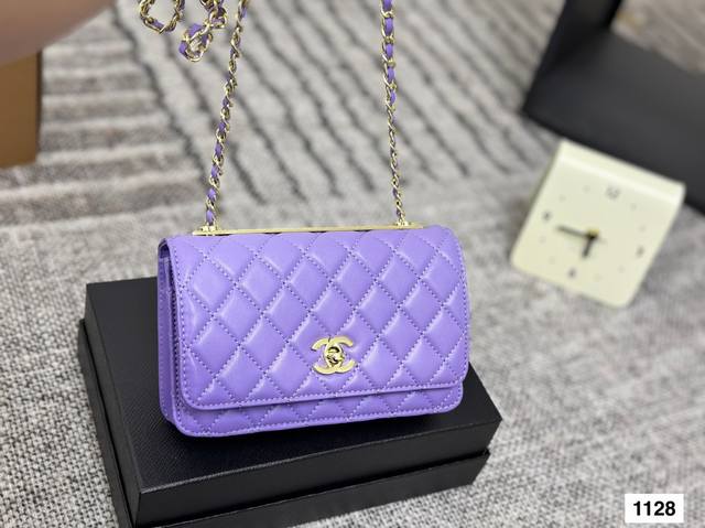Folding gift boxChanel's new fortune bag entry-level small shoulder bag Chanel W