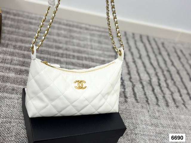 with airplane box folding box Chanel underarm Chanel 25S gold coin Hobo dumplin