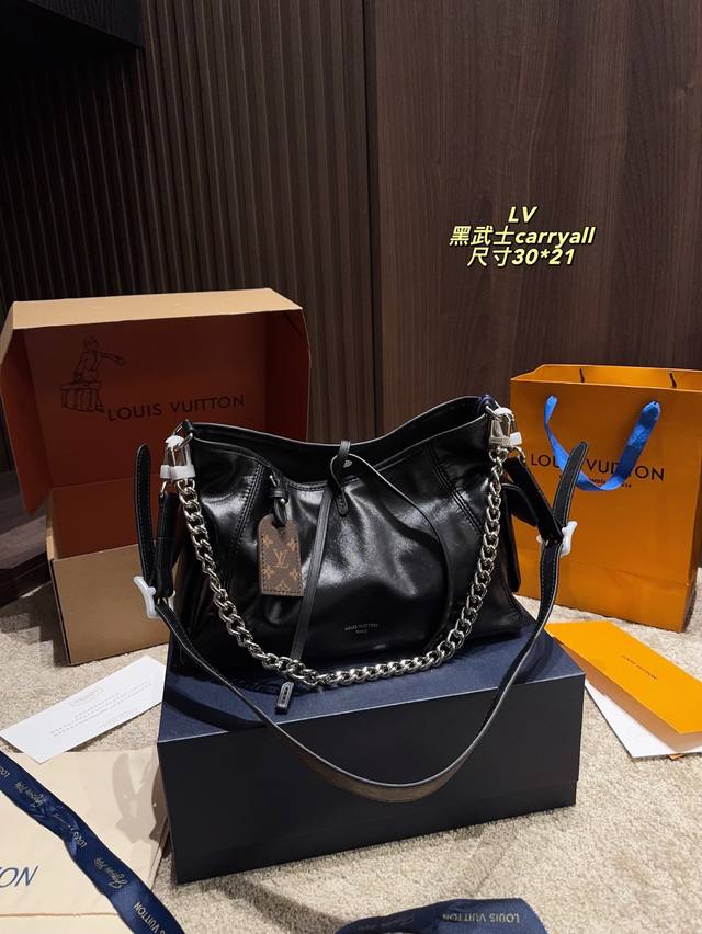 Full set packaging size 30*21 Lv Black Warrior Carryall Medium Boys can also car