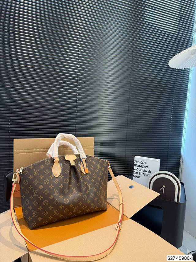 with airplane box folding box Lv high-end dumpling bag classic Turenne real sho