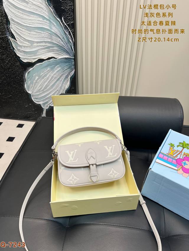 with a full gift box Lv new baguette bag small size Macaron light gray series I