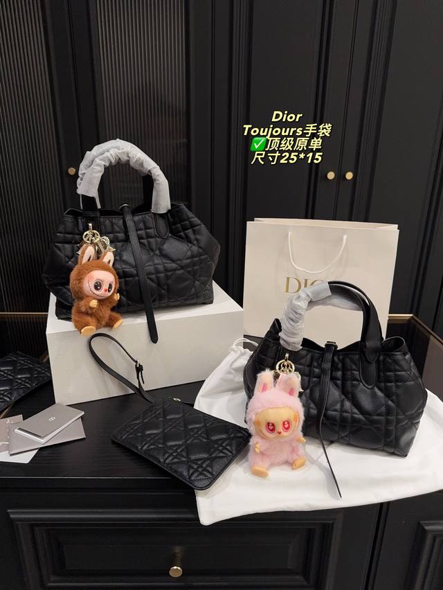 Top original single with box size 29.19 with pendant + 40 Small size with box s