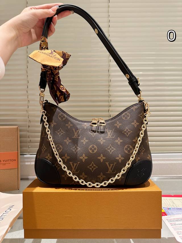 Chip with scarf Lv Boulogne messenger bag croissant bag The new Boulogne Size is