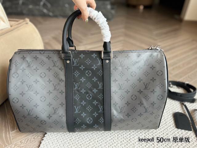 No box Size: 50cm L's old flower travel bag is out! Keepall 50cm travel bag has