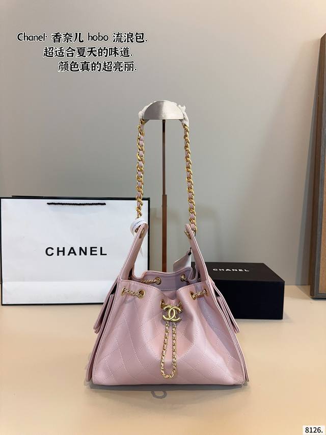 with gift box. Chanel Hobo new hobo bag versatile classic exquisite one really