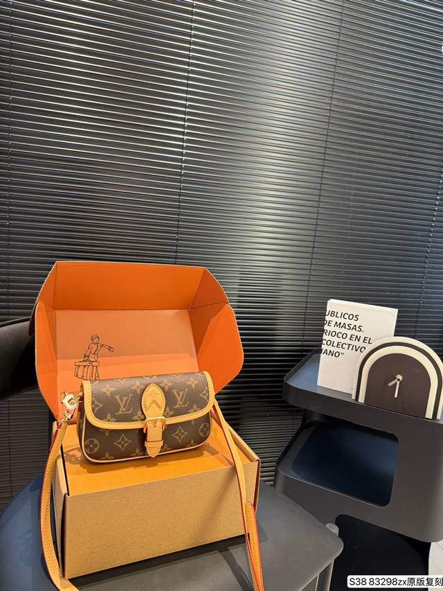 with airplane box folding box mini Lv baguette bag original replica full steel
