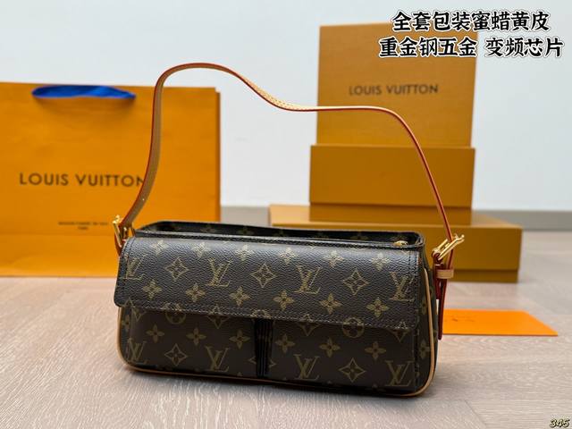 Full set packagingBeeswax yellow leather Heavy gold steel hardware Frequency con