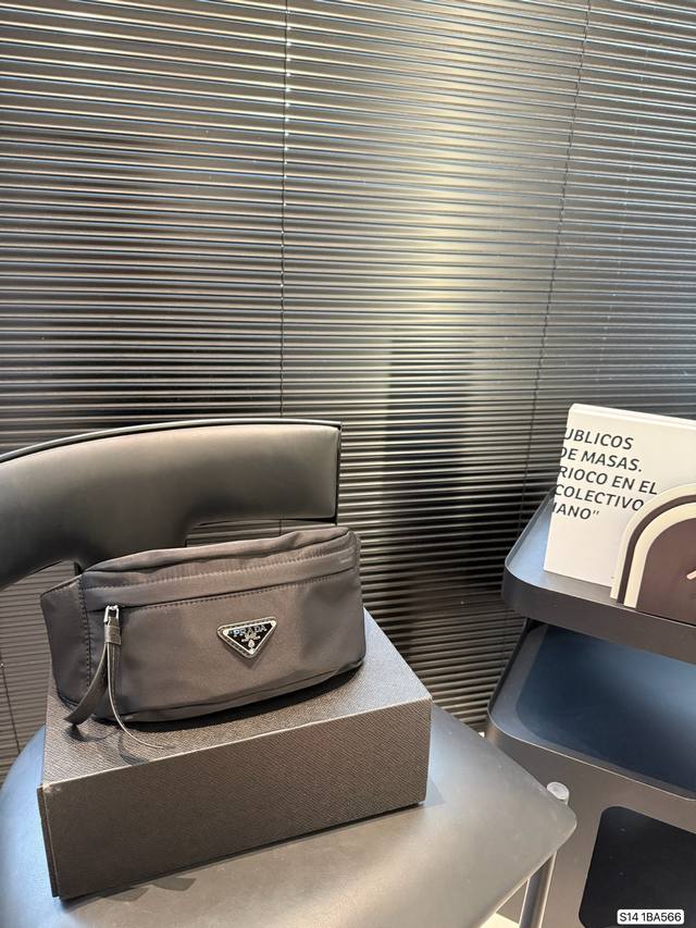 with box Prada Prada waist bag chest bag crossbody bag The waist bag design is