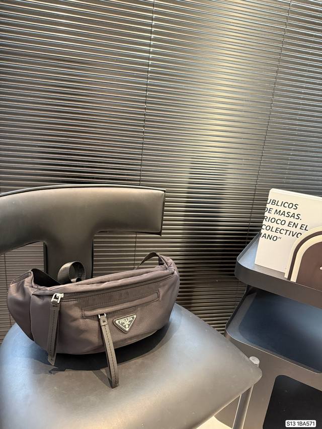 with box Prada waist bag chest bag crossbody bag The waist bag design is not onl