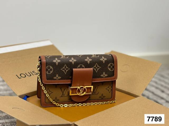 with airplane box folding box Lv Daphne's details are really high-end, giving y