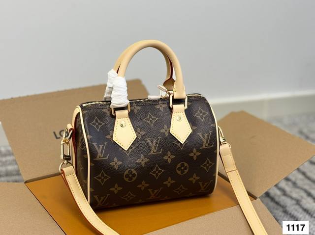 165 Chip Gift Box Lv Speedy20 Pillow Bag The new Speedy20 is a treasure size, be
