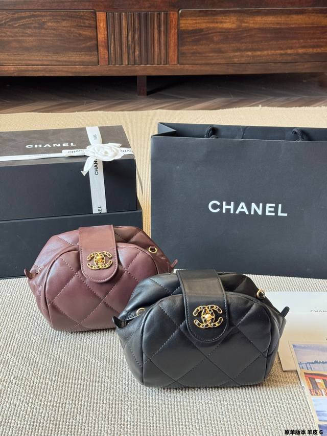Original version of sheepskin Chanel 25A new bracelet bag is very smart Intellec