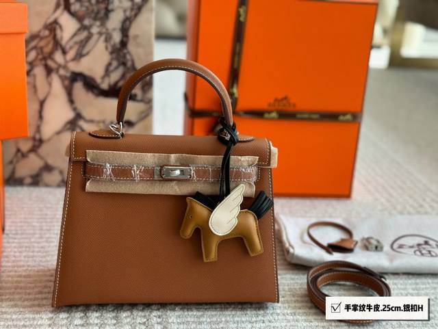 with box Size: 25*20cm H's Hermes Kelly25 with scarf + Pegasus The size of 25 i
