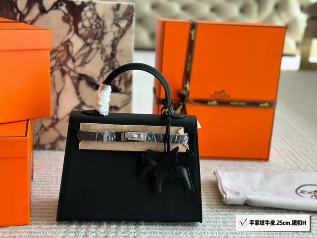 with box Size: 25*20cm H's Hermes Kelly25 with scarf + Pegasus The size of 25 i