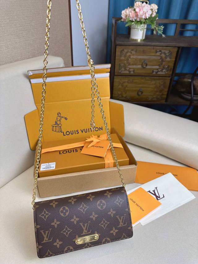 M82509 Original Chain Bag Woc Series Lily Woc Handbag Monogram Canvas Chain Lily