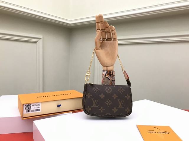 Factory P price top original M58009 old flower This decorative bag has a zipper