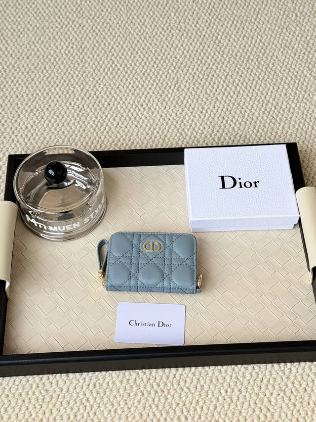 Dior New Caro zipper card holder I love it I originally wanted to buy a wallet b