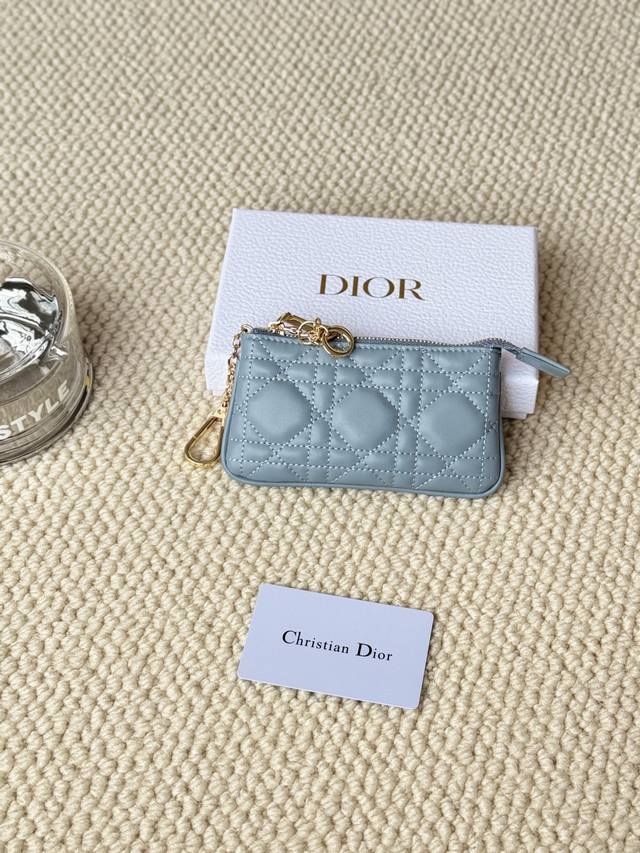 lambskin makes a zippered coin purse key bag Small, cute and mini Mini Size: 14