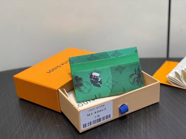 RetroM14863Green Resort Collection Card Holder Wallet Pocket Card HolderM14864Wh