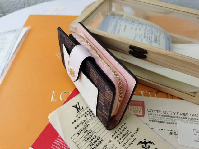 Top original real shot with own background M69433 This Juliette wallet is class