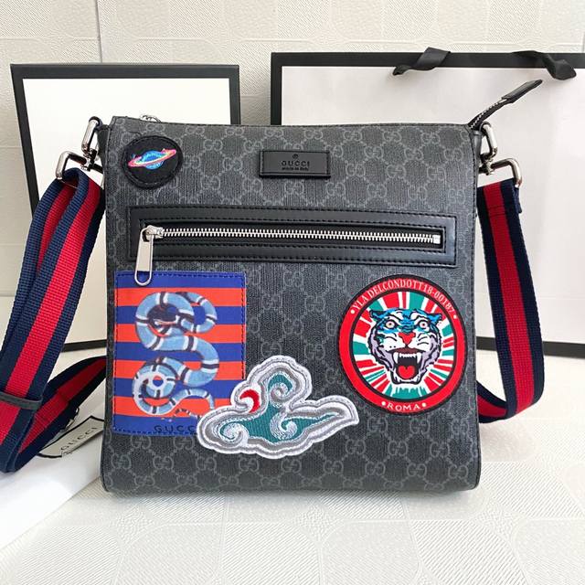 Real shot# Model number: 474137g Embroidery Size: 27*28.5*5Cm Upgraded original