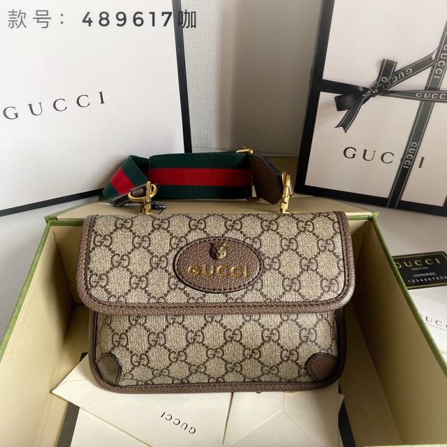 Real shot# Style number: 489617 Size: 21.5X14.5X3 Gg tiger head crossbody chest