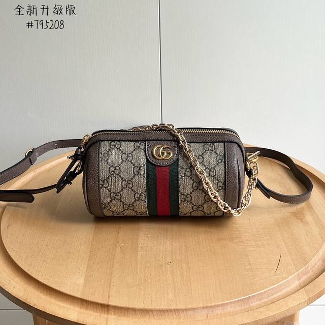 Real shot# Style number: 795208 Size: 18.5 10 10 Ophidia series mini shoulder ba
