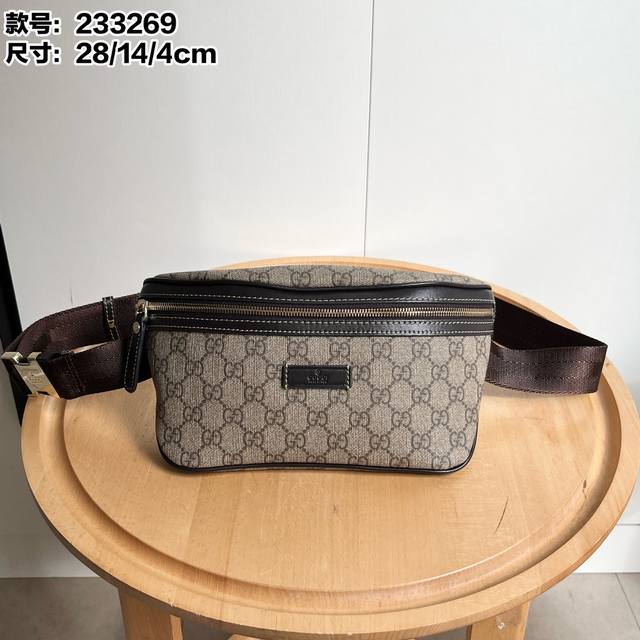 Real shot# Model number: 233269 Size: 28.14.4 Popular classic waist bag running