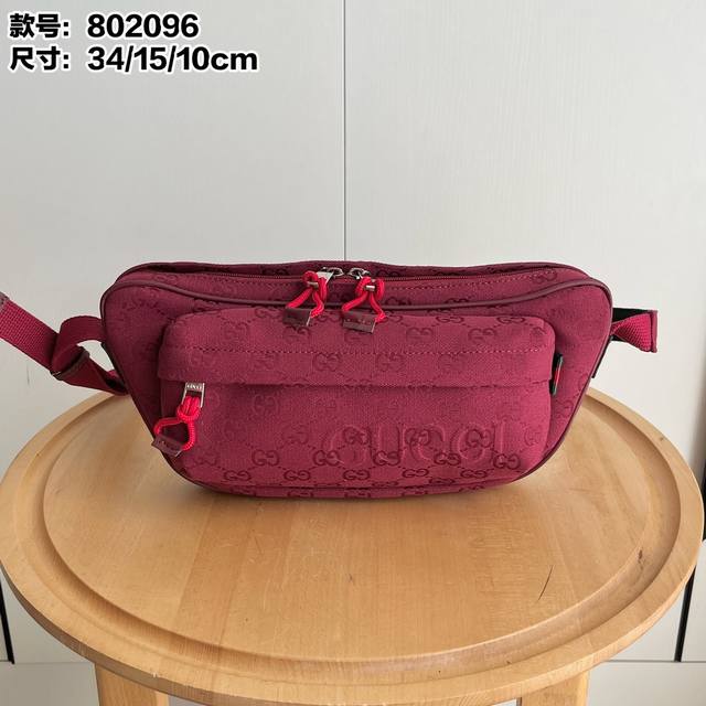 Real shot# Model number: 802096 Size: 34 15 10Cm I really like this new crossbod