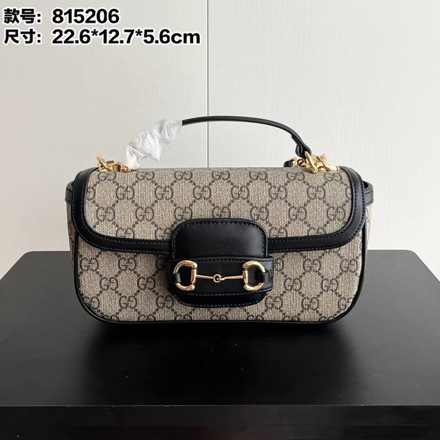 Real shot# Model number: 815206 Size: 22.6X12.7X5.6Cm The new Horsebit1955 serie