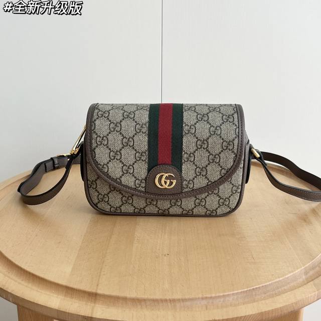 Real shot# Mini Model: 772239 Size: 19X13X5Cm Gg's various series continue the d