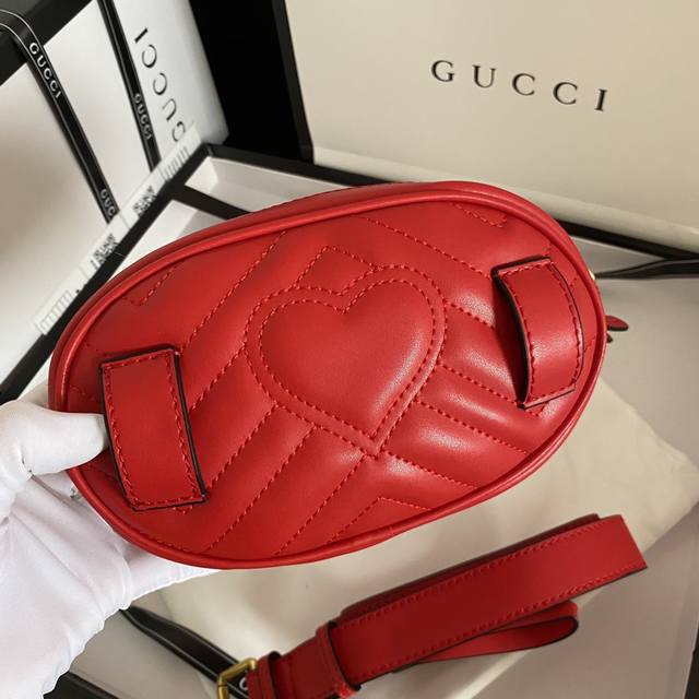 Real shot# Model: 476434 Red Size: 18*11*5 Gg Marmont round waist bag. A new gen