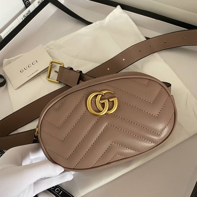 Real shot# Model: 476434 nude pink Size: 18*11*5 Gg Marmont round waist bag. A n