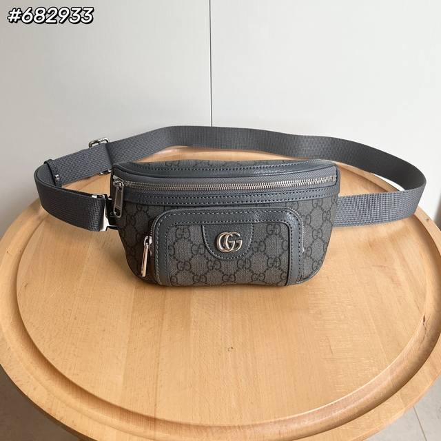 Real shot# Model number: 682933 Grey 726868 Size: 24*13*5Cm. mini handbag, the m