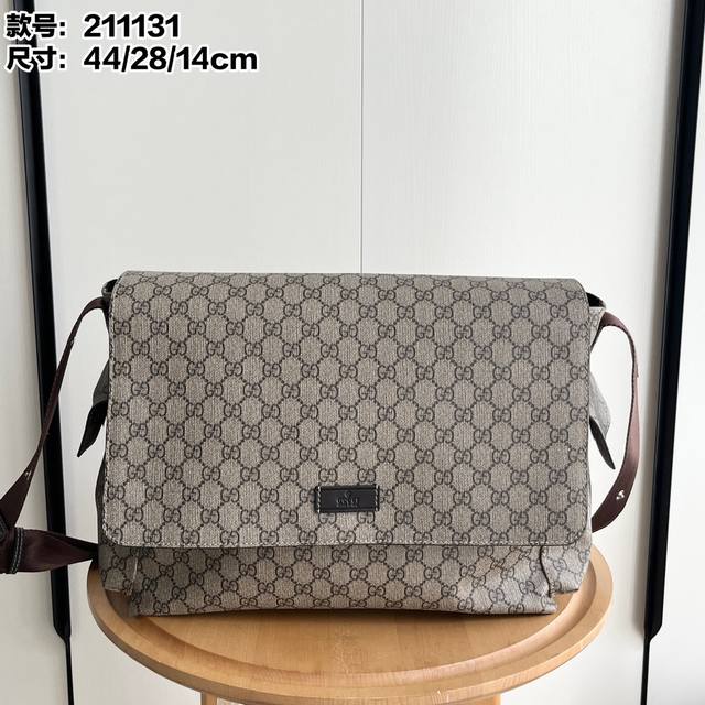 Real shot# Model: 211131 Brown Size: 44