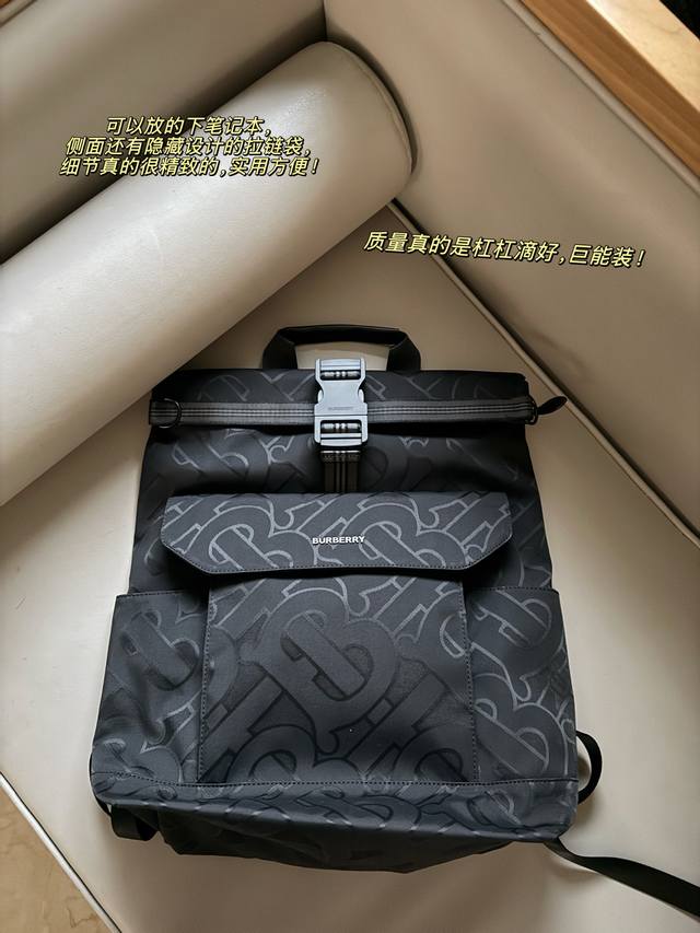 No box, light and large capacity Size: 37*50Cm Bur backpack The quality is reall