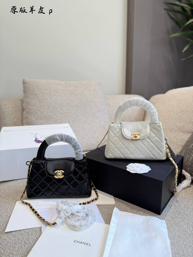 Original sheepskin double box packaging Chanel23Kkelly. The upper body picture i