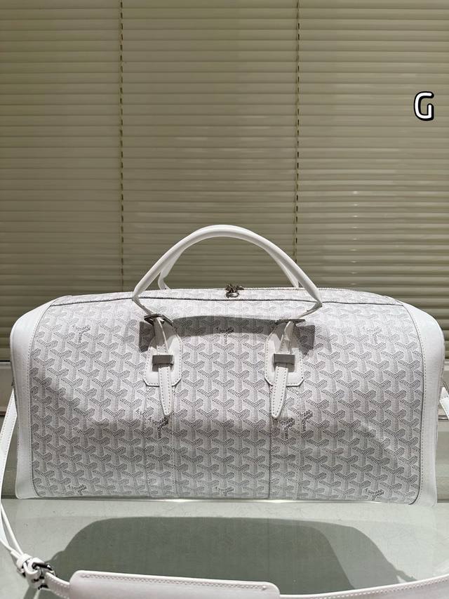 Gift boxSize: 50.23Cm Goyard travel bagAll are custom made from beginning to end