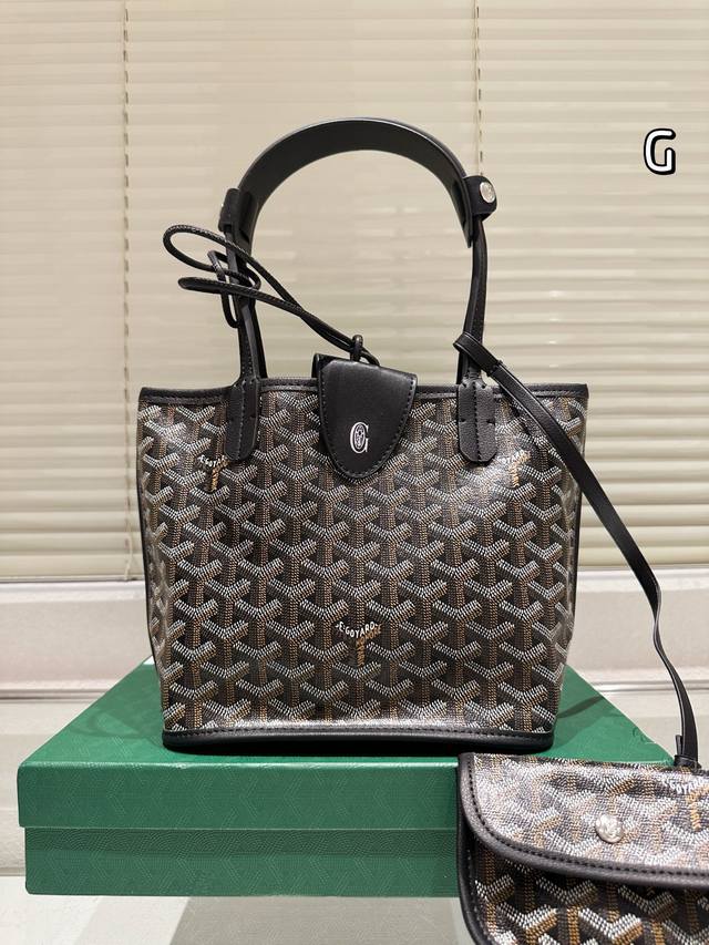 Gift boxSize: 21.20Cm Goyard shopping bagAll are custom made from beginning to e