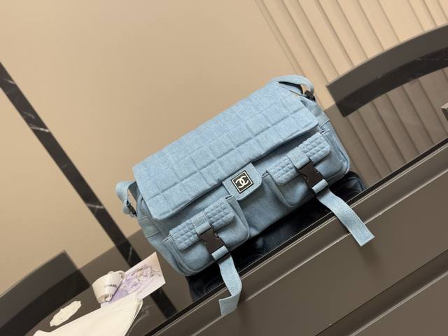Chanel travel bag Chanel second-hand. Retro wear Denim is very suitable for Ret