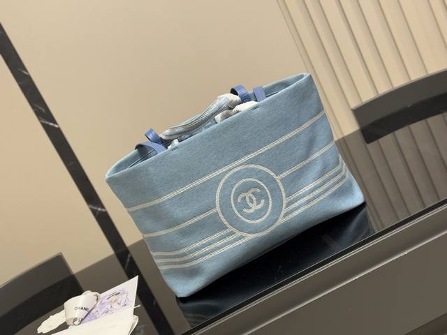 No boxSize: 35.27Cm Chanel denim beach bagArrange! Arrange! This beach bag relea