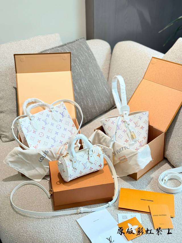 small pillowWow~Lv's new bag Dream series dreamy purple is so cool; Family~ Lv i