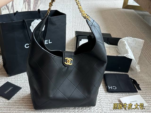 cowhide with box Size: 24cm Chanel 25 Hobo New 25 series Really amazing and real