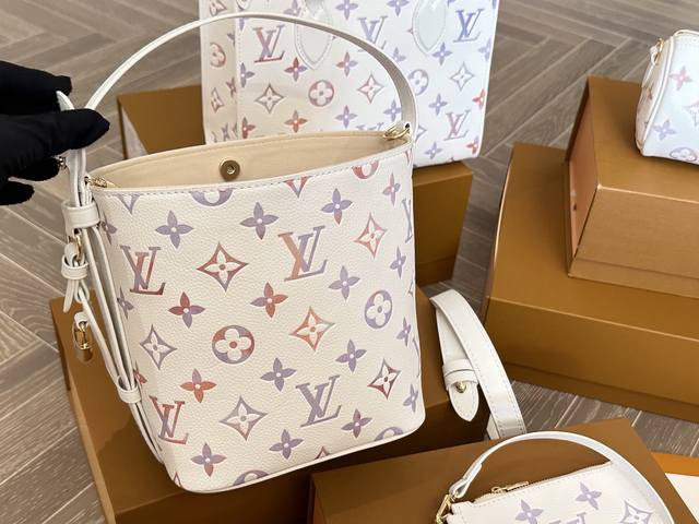 with boxSize:18*16Cm All In Bb heavy new color Who wouldn't be confused after se