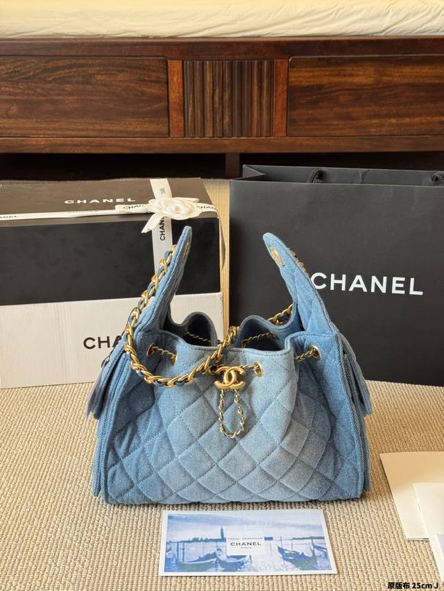 replica original cloth Chanel 25S light blue denim Hobo Chanel denim embroidere