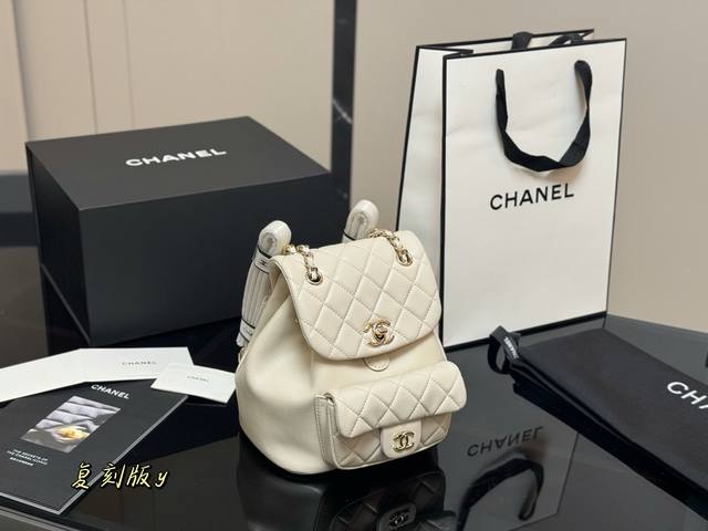 with folding box Size: 18*20Cm Chanel Duma Backpack The bag has a great texture