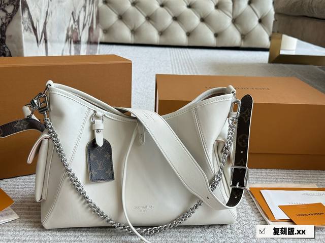 with box Size 30Cm Lv White Warrior debut Carryall white is super good looking