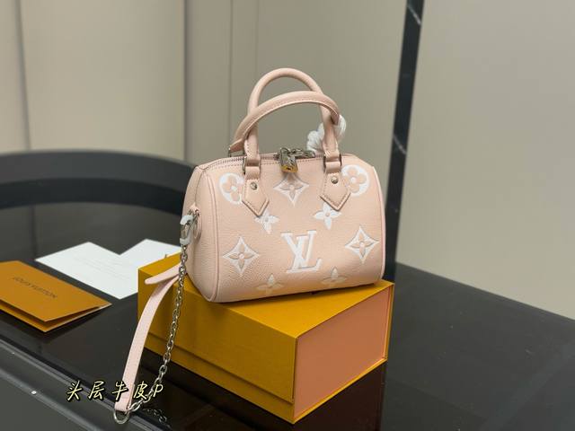 with folding box airplane box Size: 21.15Cm Lv Speedy20 New cowhide pillow bag