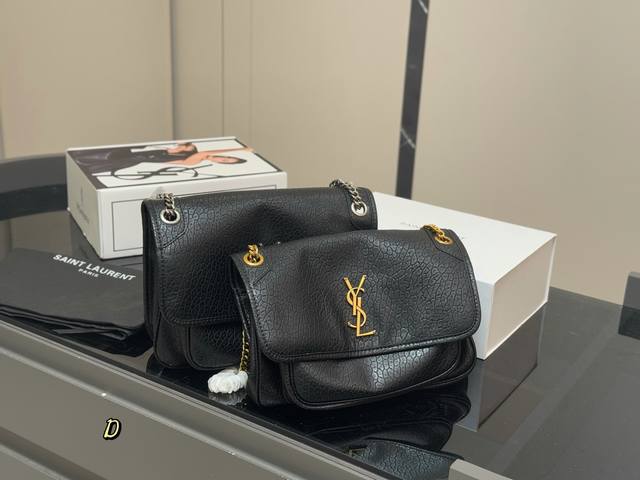 with folding box airplane box Size: 28*22Cm Large The long-awaited Saint Lauren
