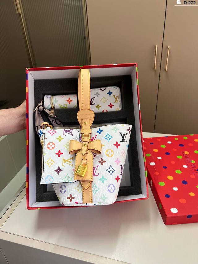 Lv bucket bag set box key bag + card bag D-272 size 17